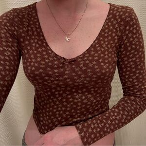 Dainty Brown Floral V-Neck Long Sleeve Top